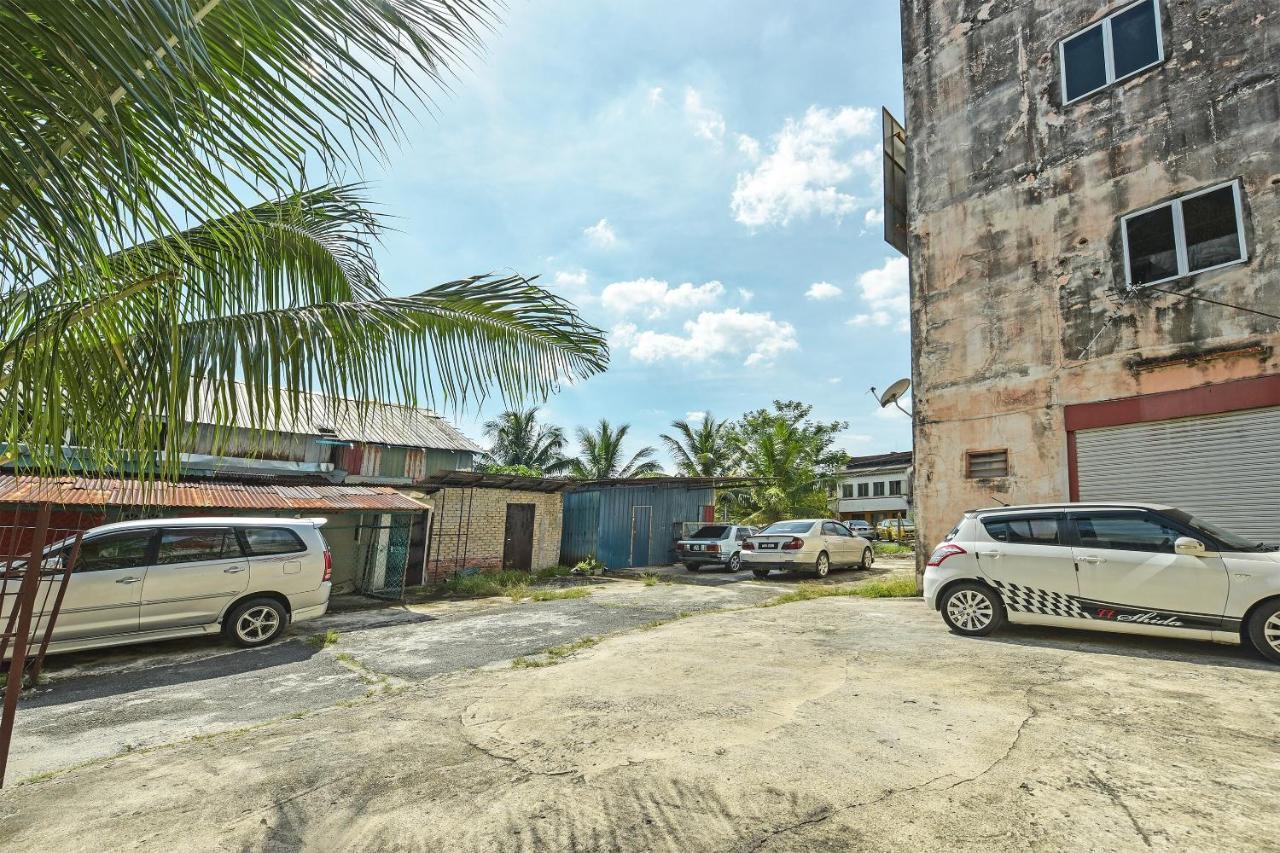 Super Oyo Capital O 90659 Raintown Timbers Hotel Taiping Ngoại thất bức ảnh