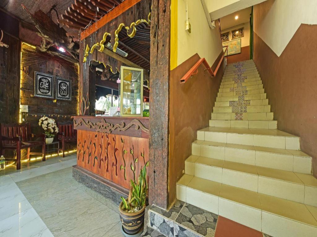 Super Oyo Capital O 90659 Raintown Timbers Hotel Taiping Ngoại thất bức ảnh