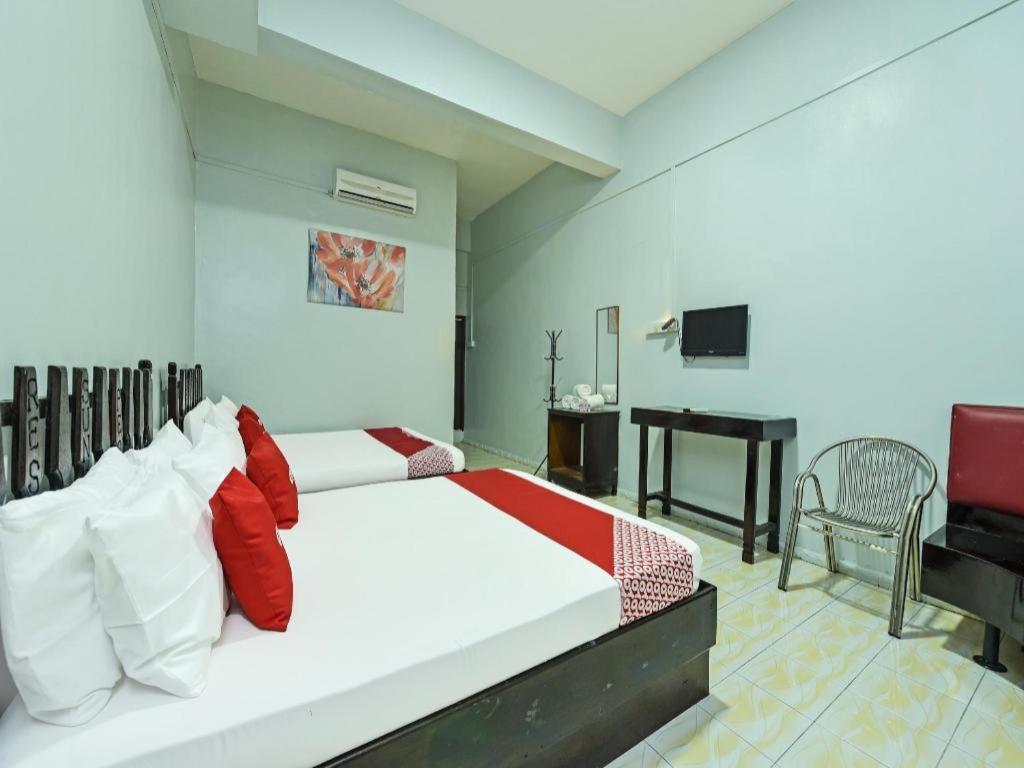 Super Oyo Capital O 90659 Raintown Timbers Hotel Taiping Ngoại thất bức ảnh